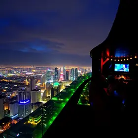 sábados no 300 Sky Bar